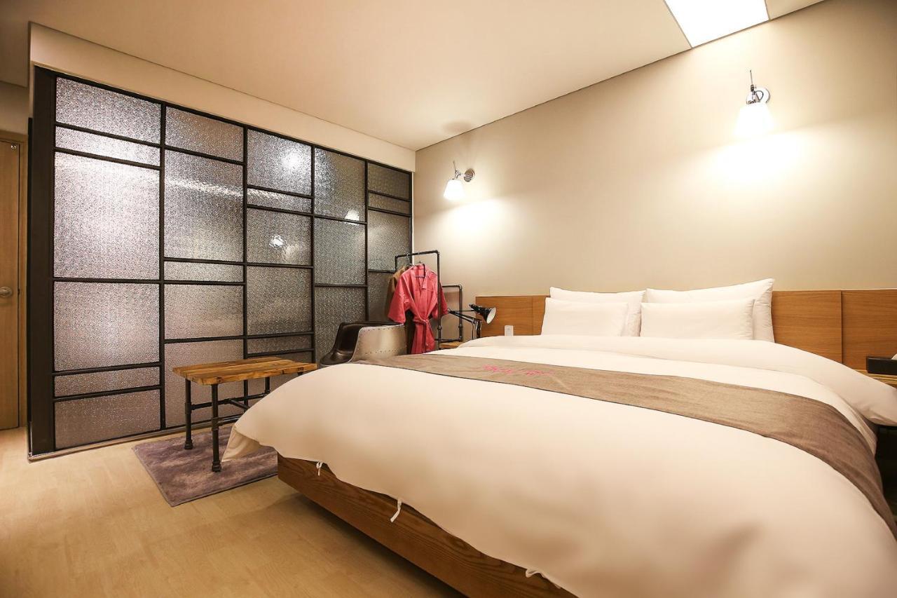 Hotel Flamingo Daejeon Exterior photo