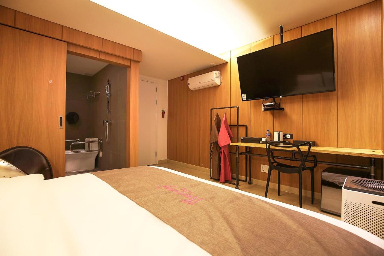 Hotel Flamingo Daejeon Exterior photo